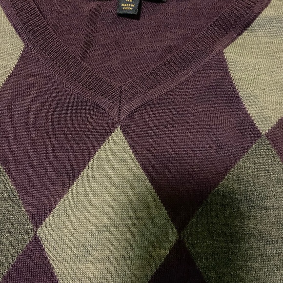 Men’s Sweater - Picture 6 of 12
